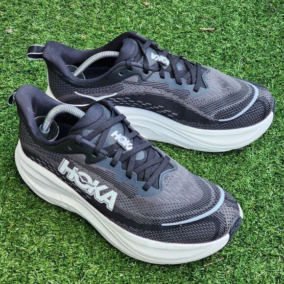 HOKA SKYFLOW - Mens Sneakers - SIZE 9 (2E WIDE ) - Picture 1 of 9